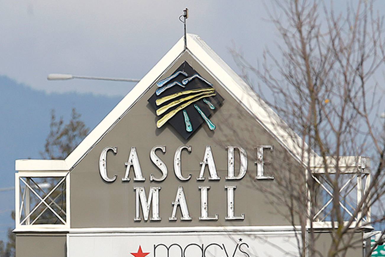 Shooting sows terror at Washington mall; shooter on loose