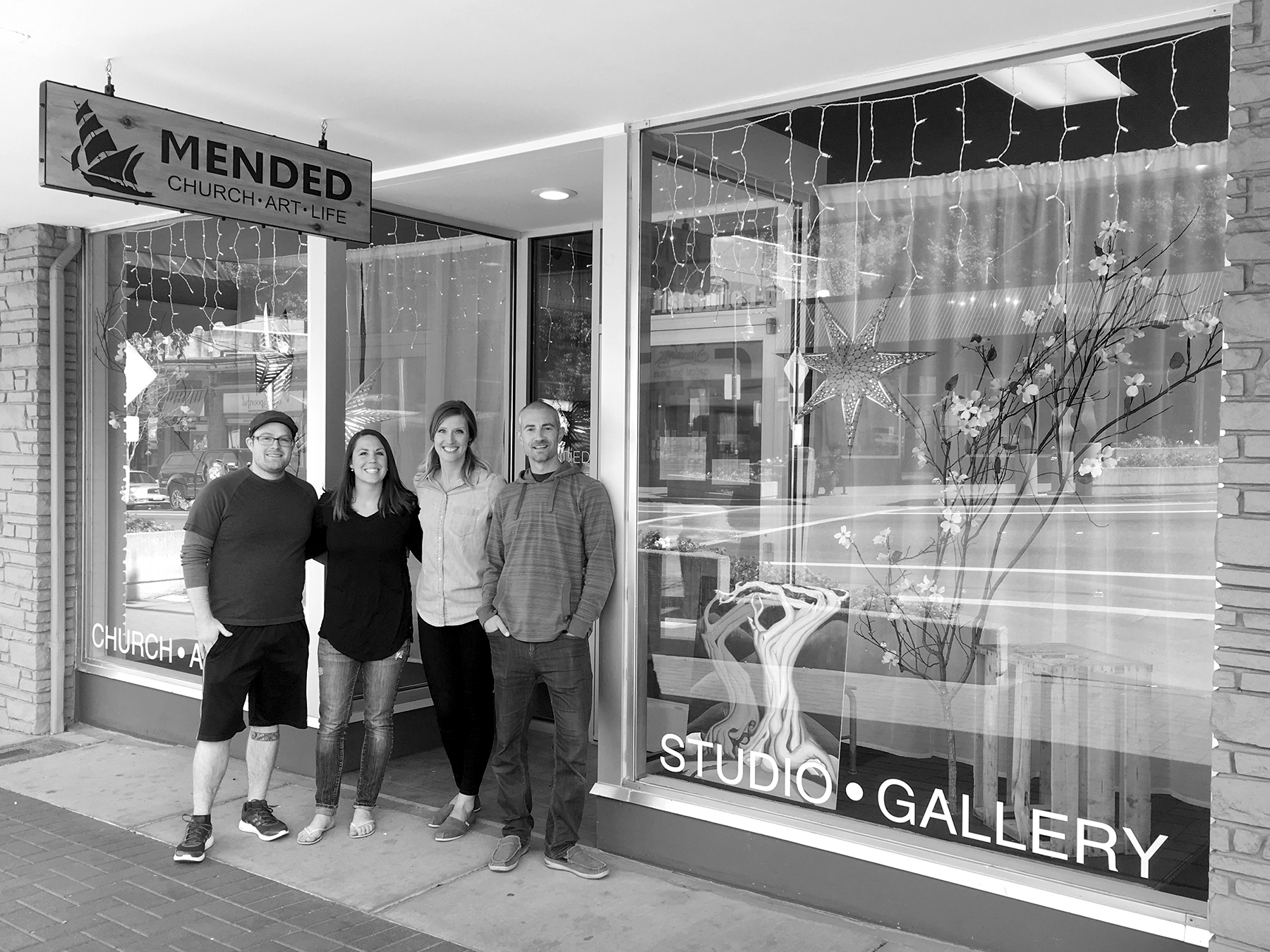 Mended Church                                Mended Church will host a fundraiser for Feiro Marine Life Center from 
6 p.m. to 9 p.m. at the Mended Giving Gallery, 123 E. First St., Suite 1A. Seen here from left are Cortland and Libby Waldron, and Makayla and Joe DeScala of Mended Church.