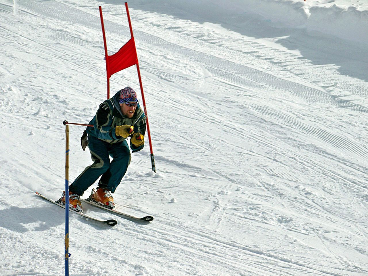 John Fox runs a course on Hurricane Ridge. (Greg Birch)
