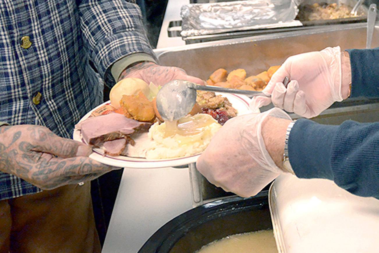 ‘Make people feel welcome’: Thanksgiving meal continues Tri-Area center tradition