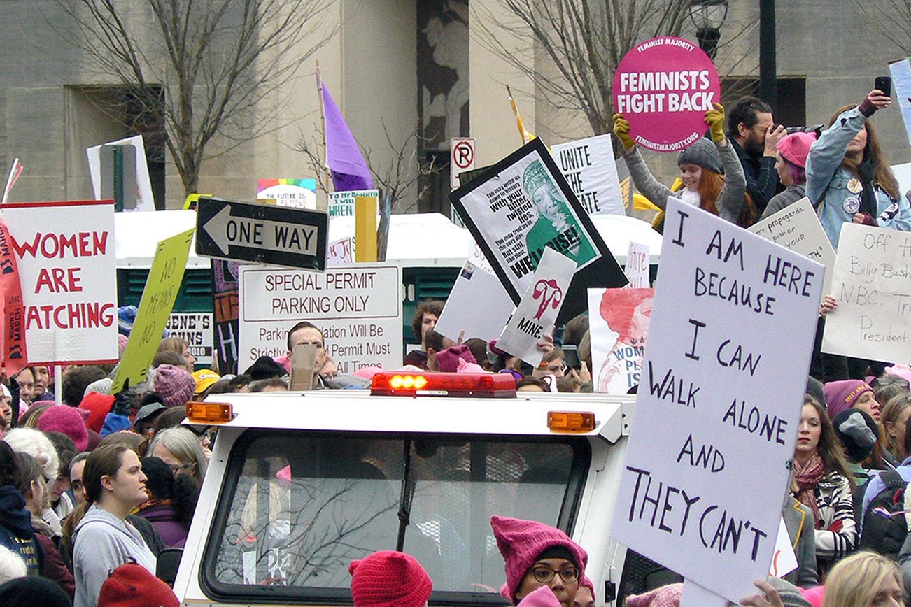 Peninsula women march in D.C.; more than 35 Clallam, Jefferson residents join protest