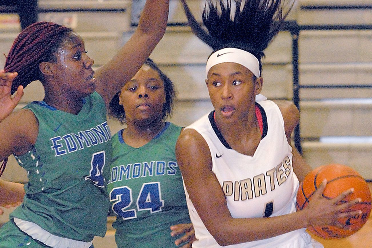 WOMEN’s BASKETBALL: Peninsula women crash the boards in win