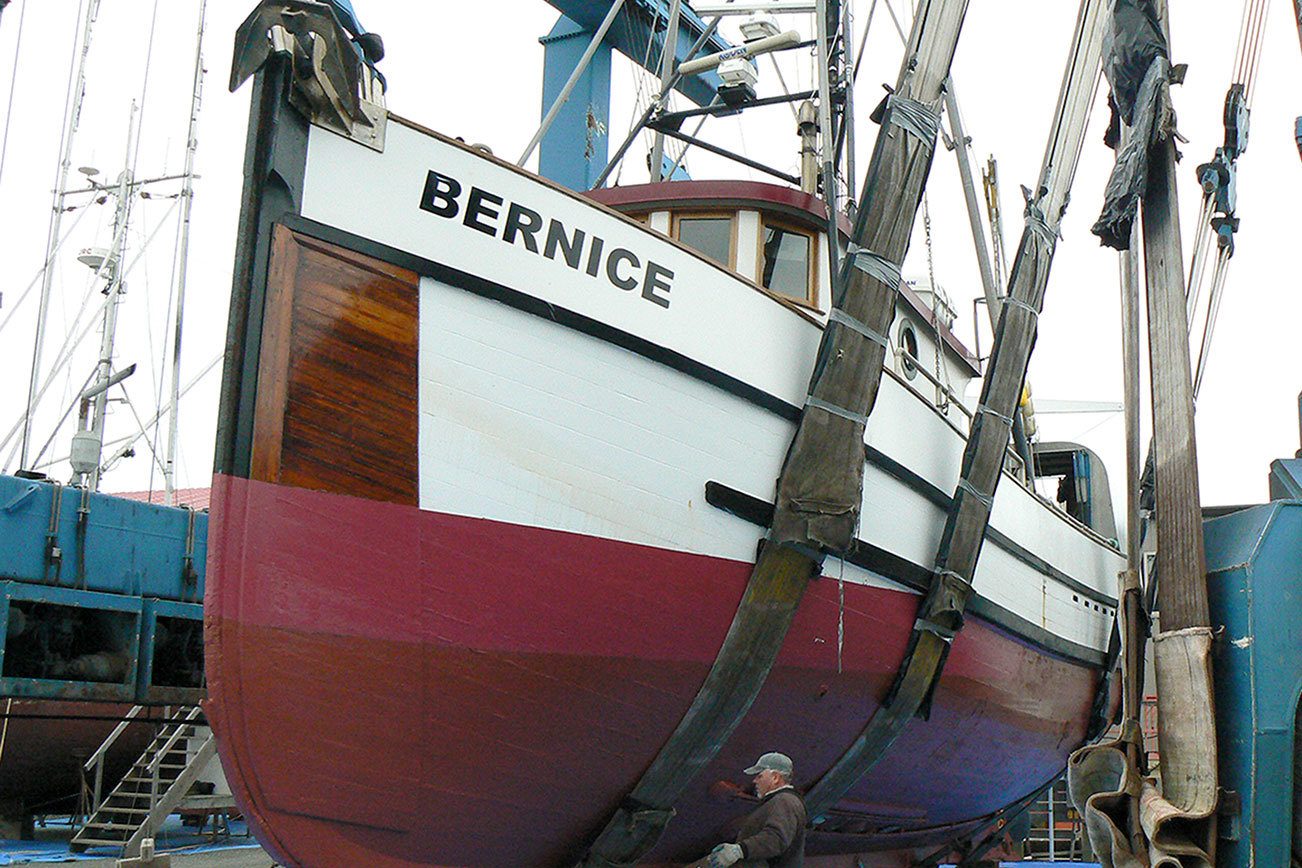 Lift cable snaps, boat slips at Port Townsend marina