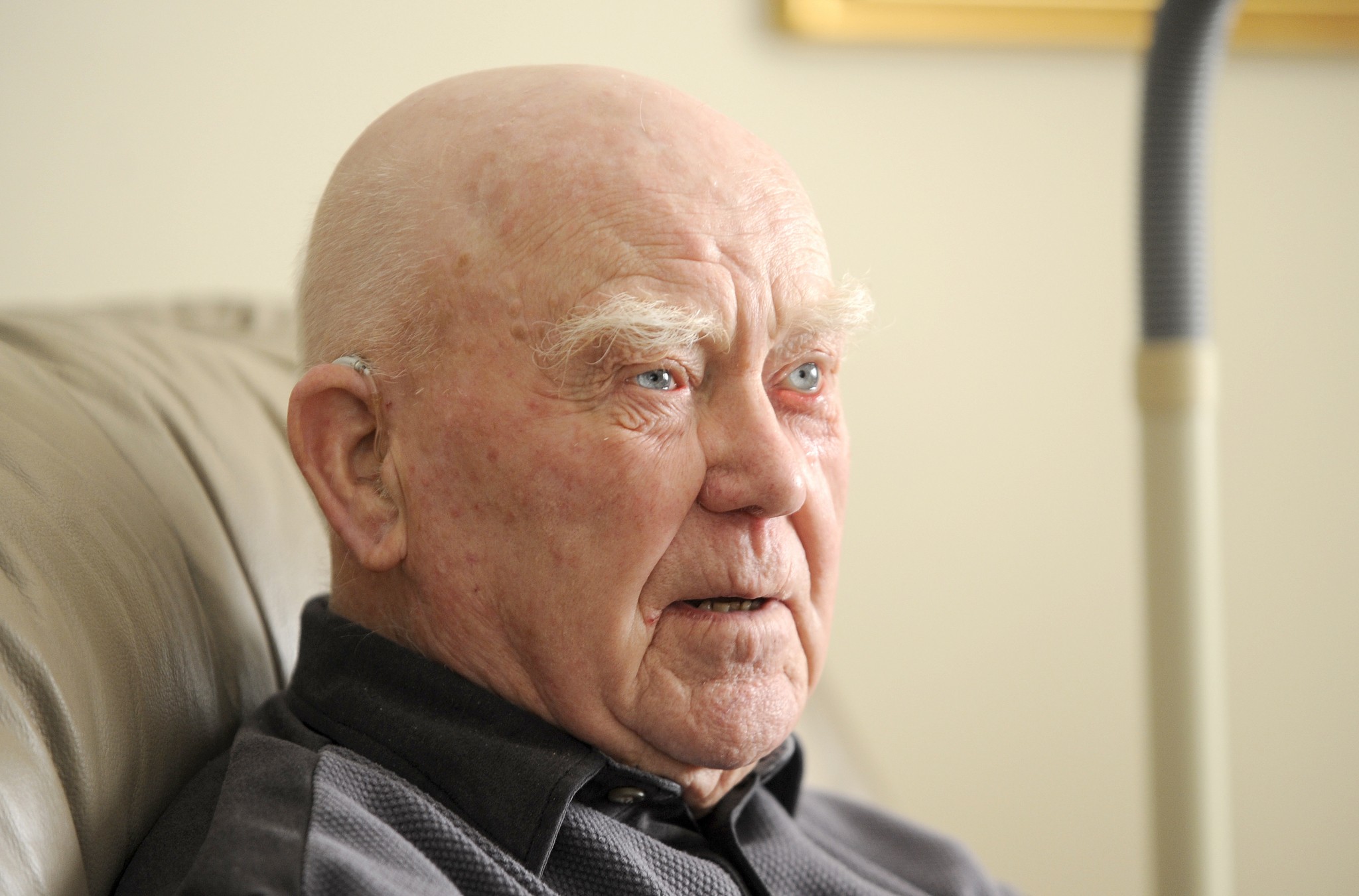 Sequim resident Roy Carter of Sequim, left, was serving aboard the USS Oklahoma in Pearl Harbor when the U.S. Navy fleet was attacked Dec. 7, 1941. Carter recently attended the 75th anniversary of the attacks in Hawaii. (Michael Dashiell/Olympic Peninsula News Group)