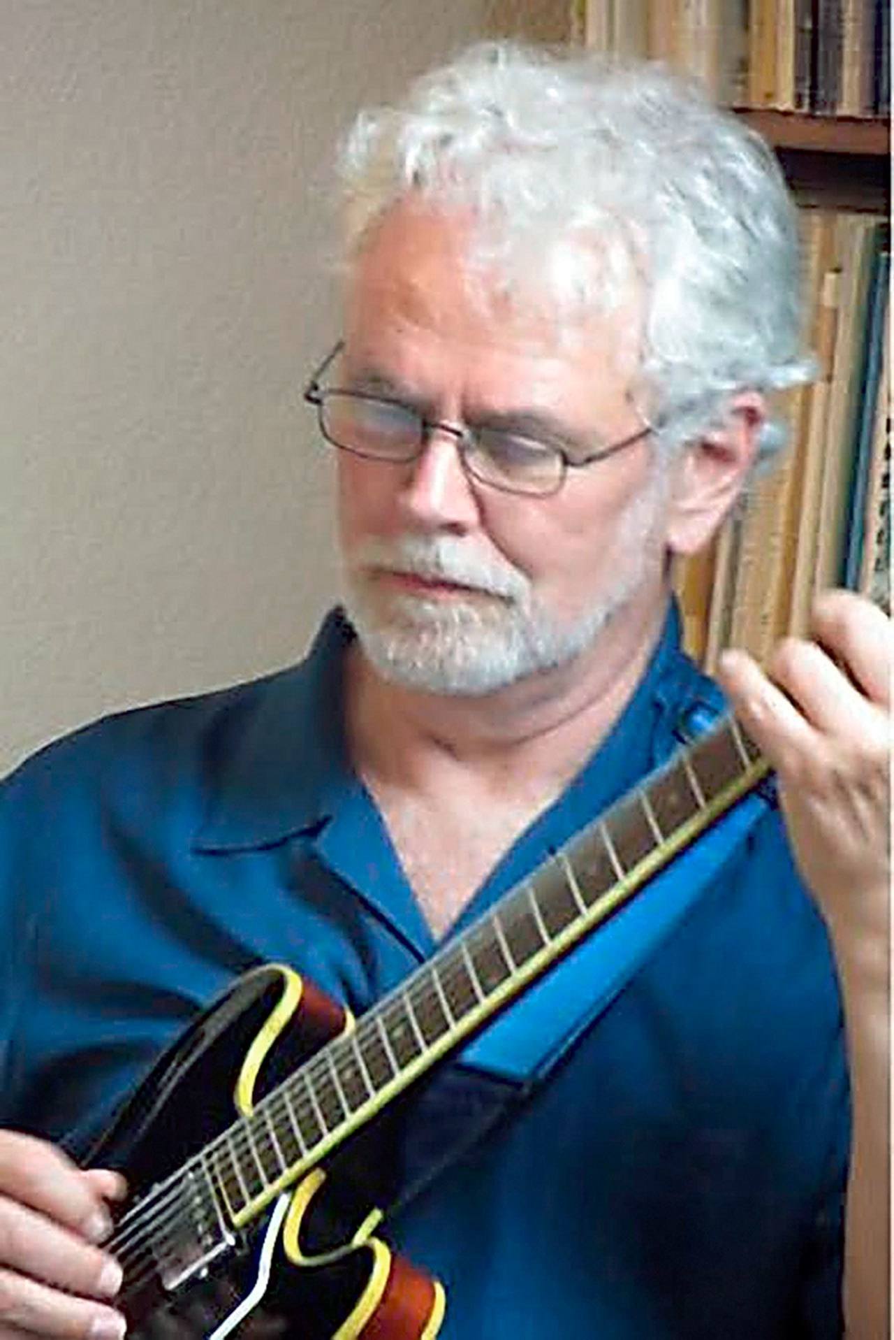 Lonnie Mardis will perform at Concerts in the Woods on Sunday.