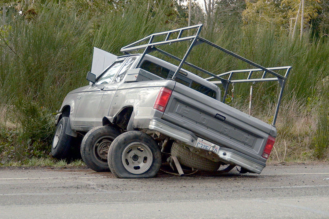 Wreck blocks traffic near Port Hadlock