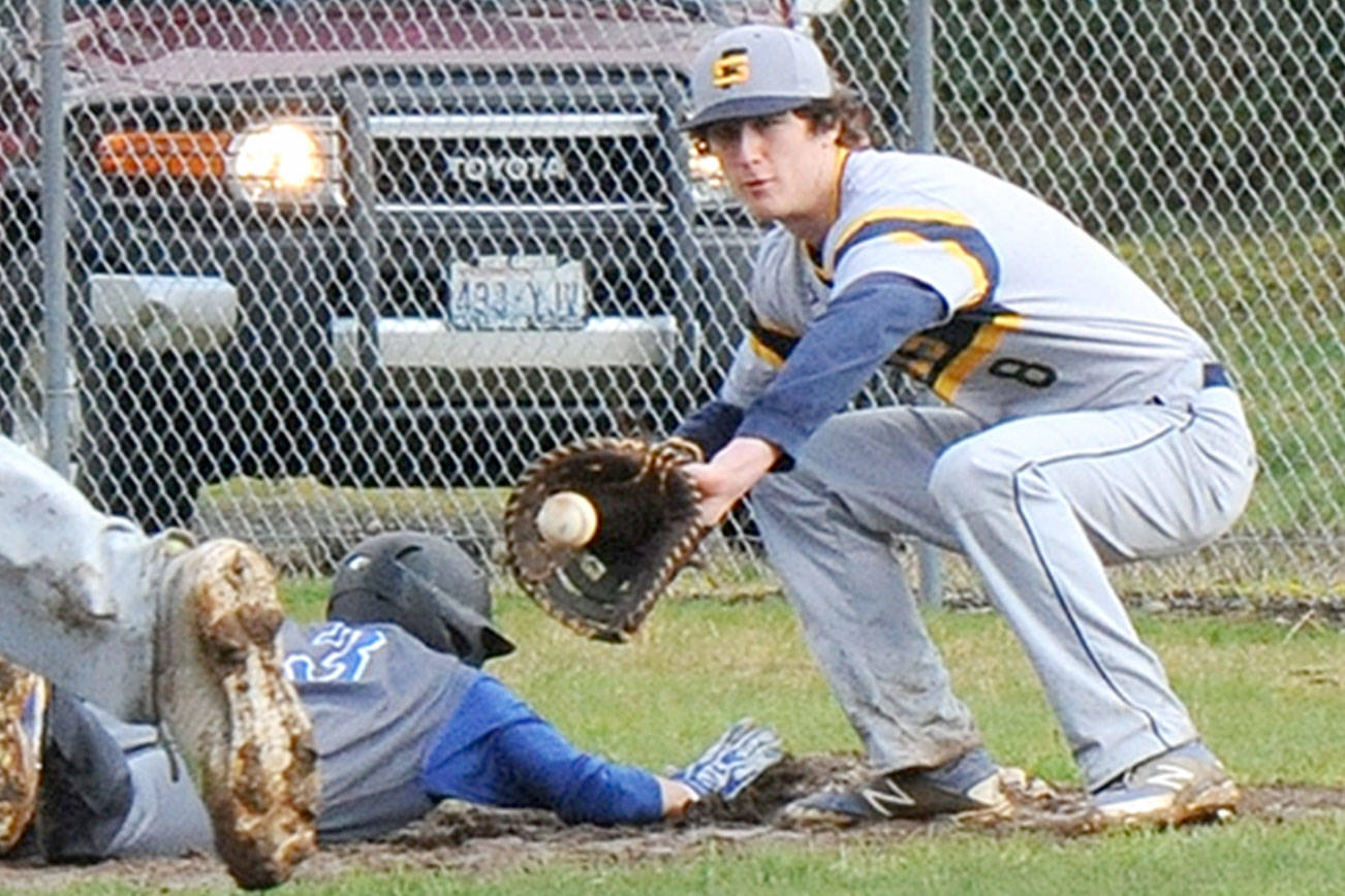 PREP SPORTS ROUNDUP: Forks pounds Elma in baseball