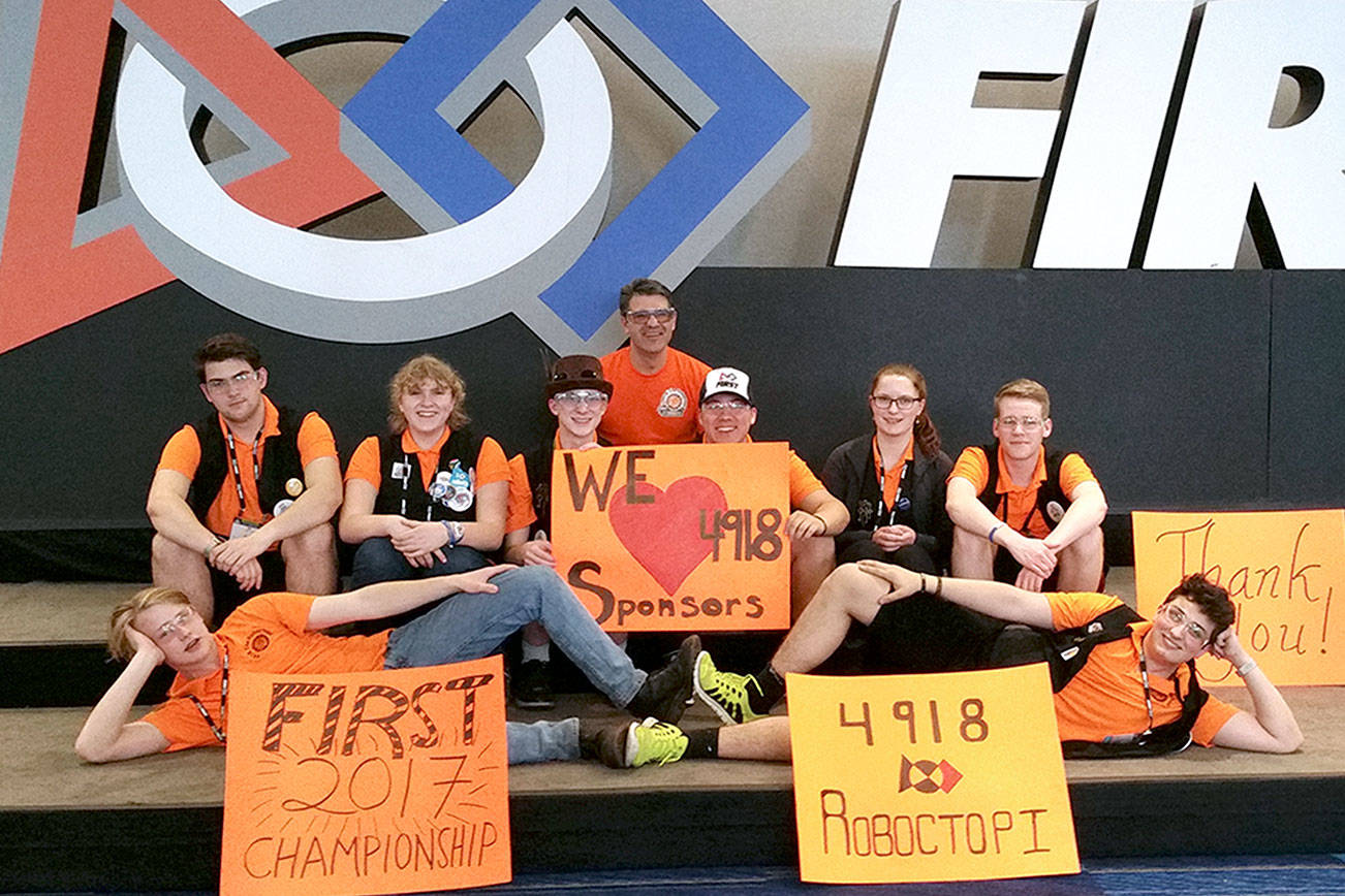 Peninsula robotics teams compete in international contest