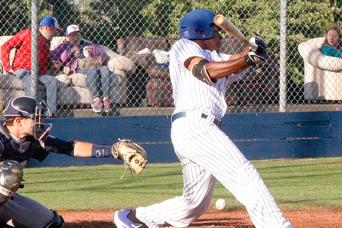 LEFTIES: Port Angeles completes three-game sweep of Sweets
