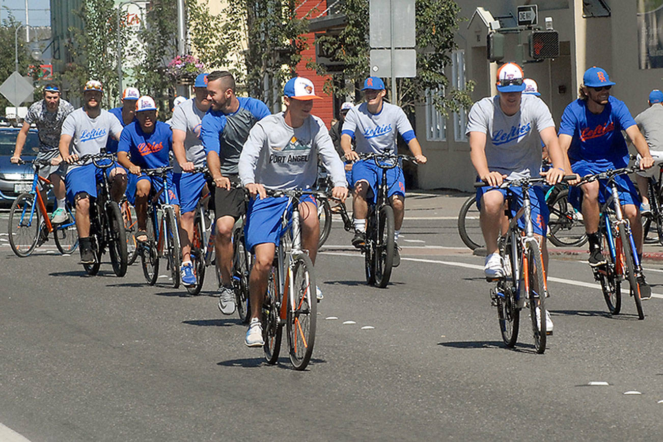 LEFTIES: Lefties players take to the streets