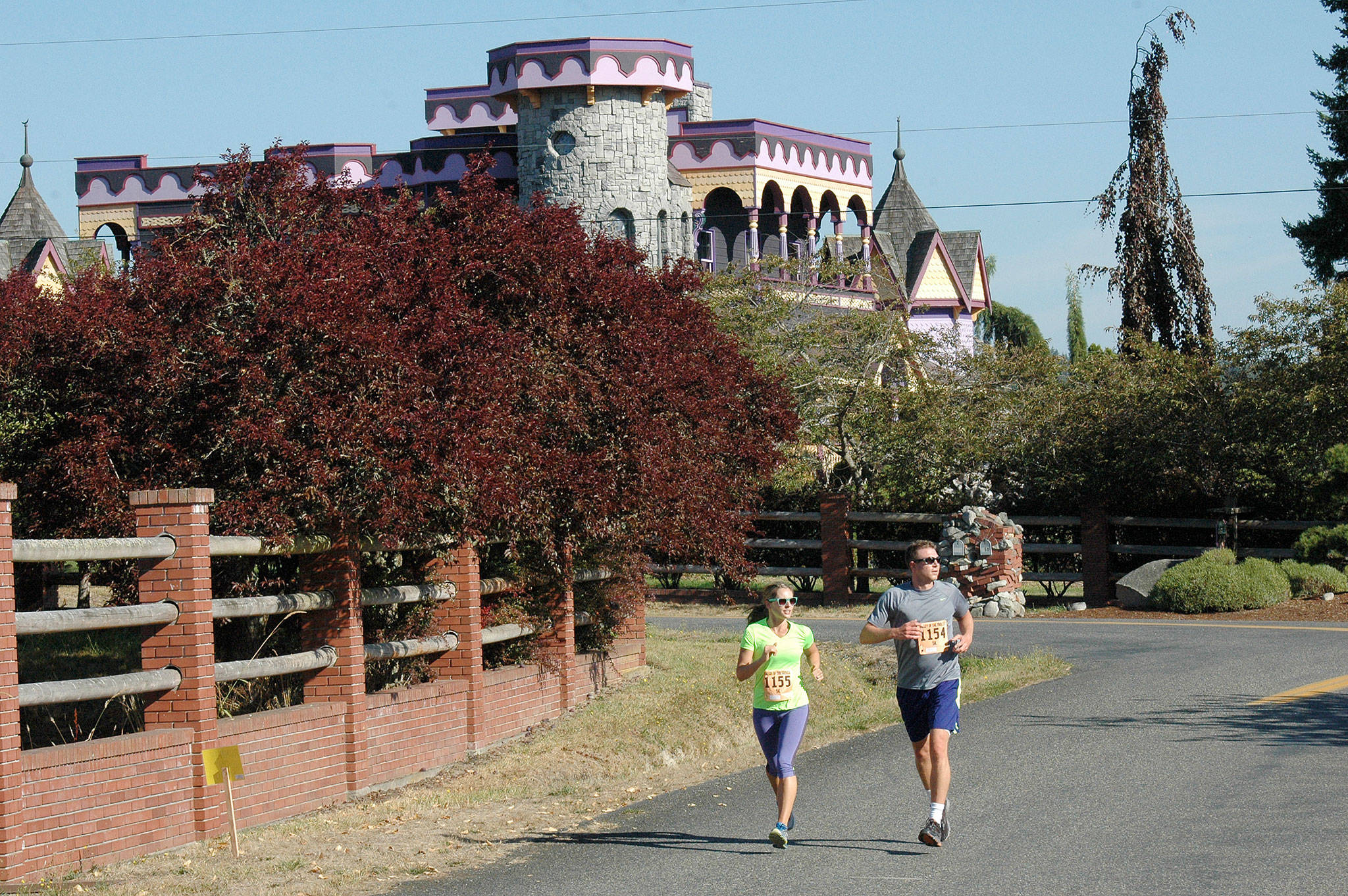 Robyn and Kris Henrikson of Sequim place fifth and sixth overall in The Valley of the Trolls inaugural races in 2015. (Olympic Peninsula News Group) Sequim Gazette file photo