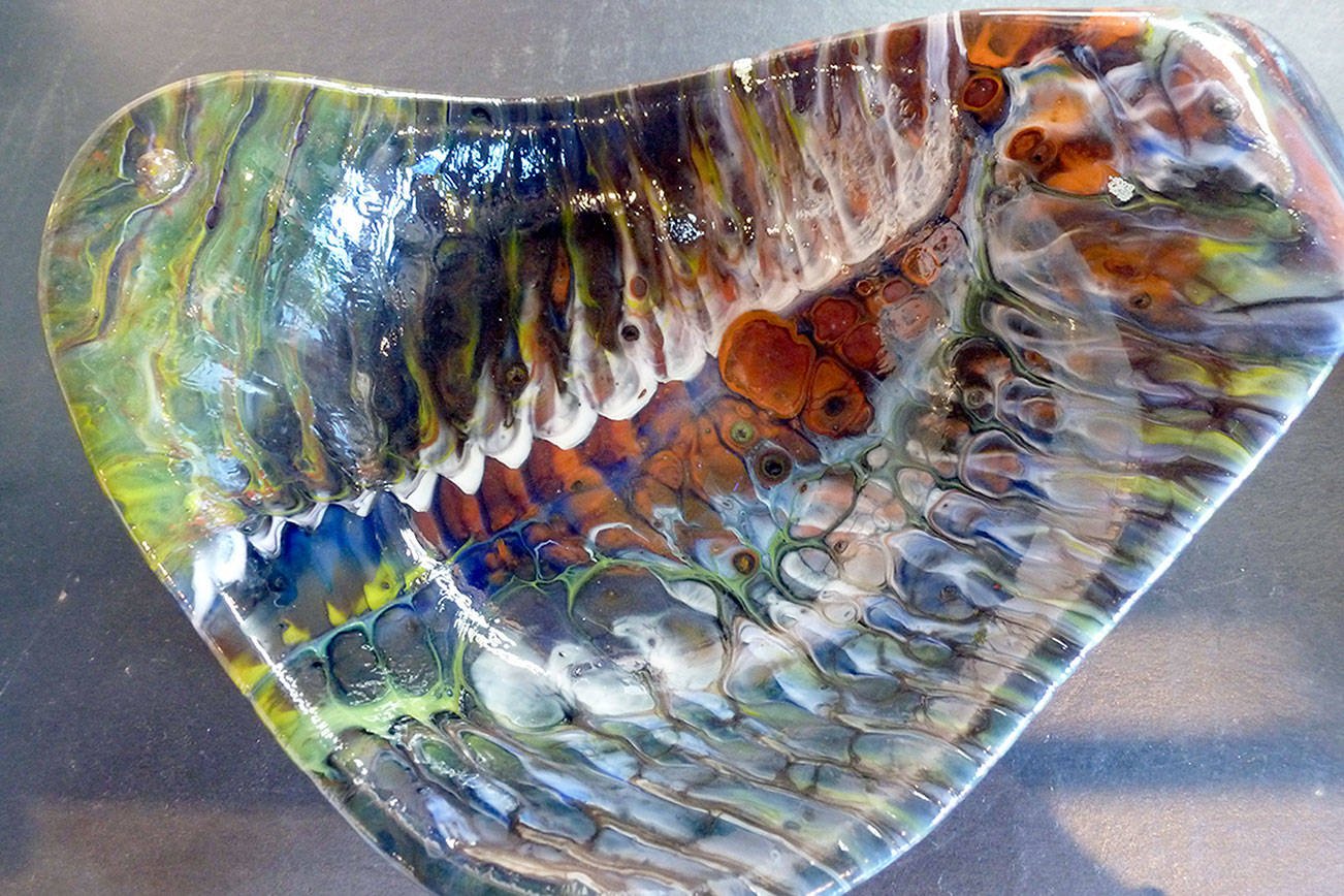 Port Angeles Art Walk to feature new gallery owner, mural, music and other attractions