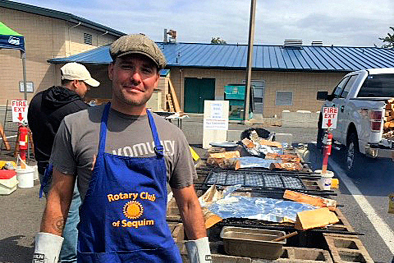 Rotarians host more than 550 at salmon bake in Sequim