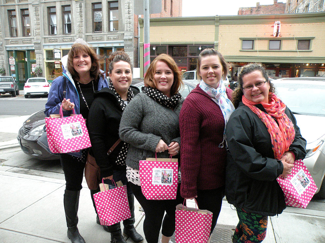 2016 Girls’ Night Out attendees pose for a photograph. (Mari Mullen)