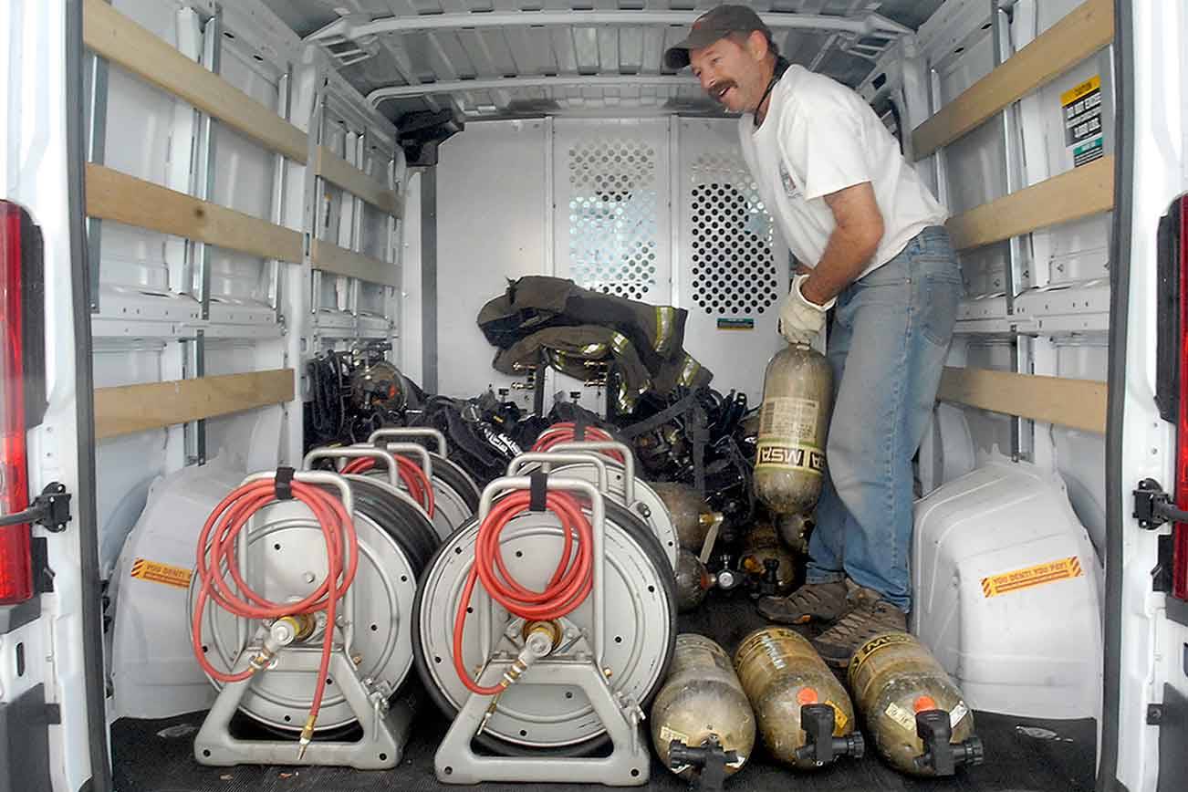 Port Angeles Fire Department donates gear to Firefighters Crossing Borders