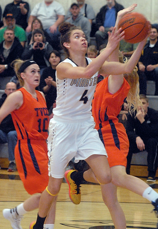 Peninsula's Zhara Laster goes for a layup in the Pirates' NWAC first-round playoff win against Treasure Valley. (Keith Thorpe/Peninsula Daily News)