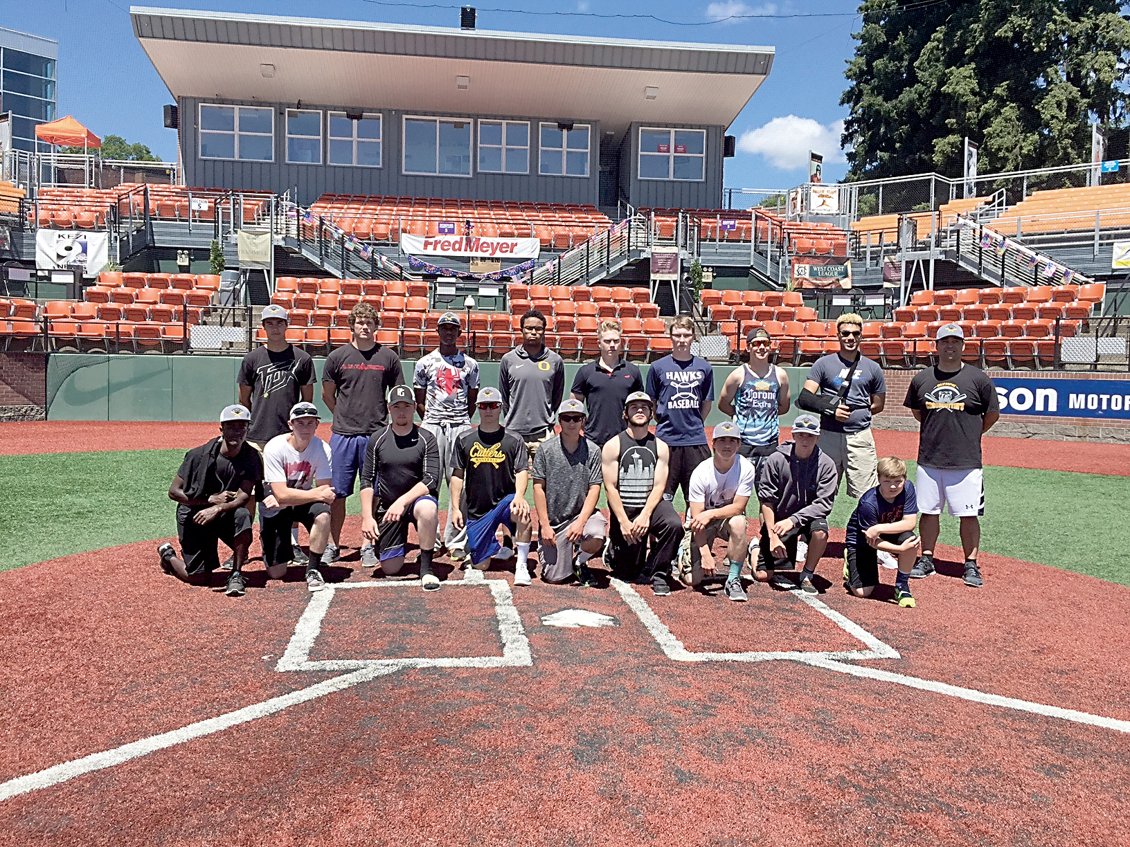 The Olympic Crosscutters toured Oregon State University baseball facilities at Goss Stadium and met with former Beavers players and coaches. Team members are