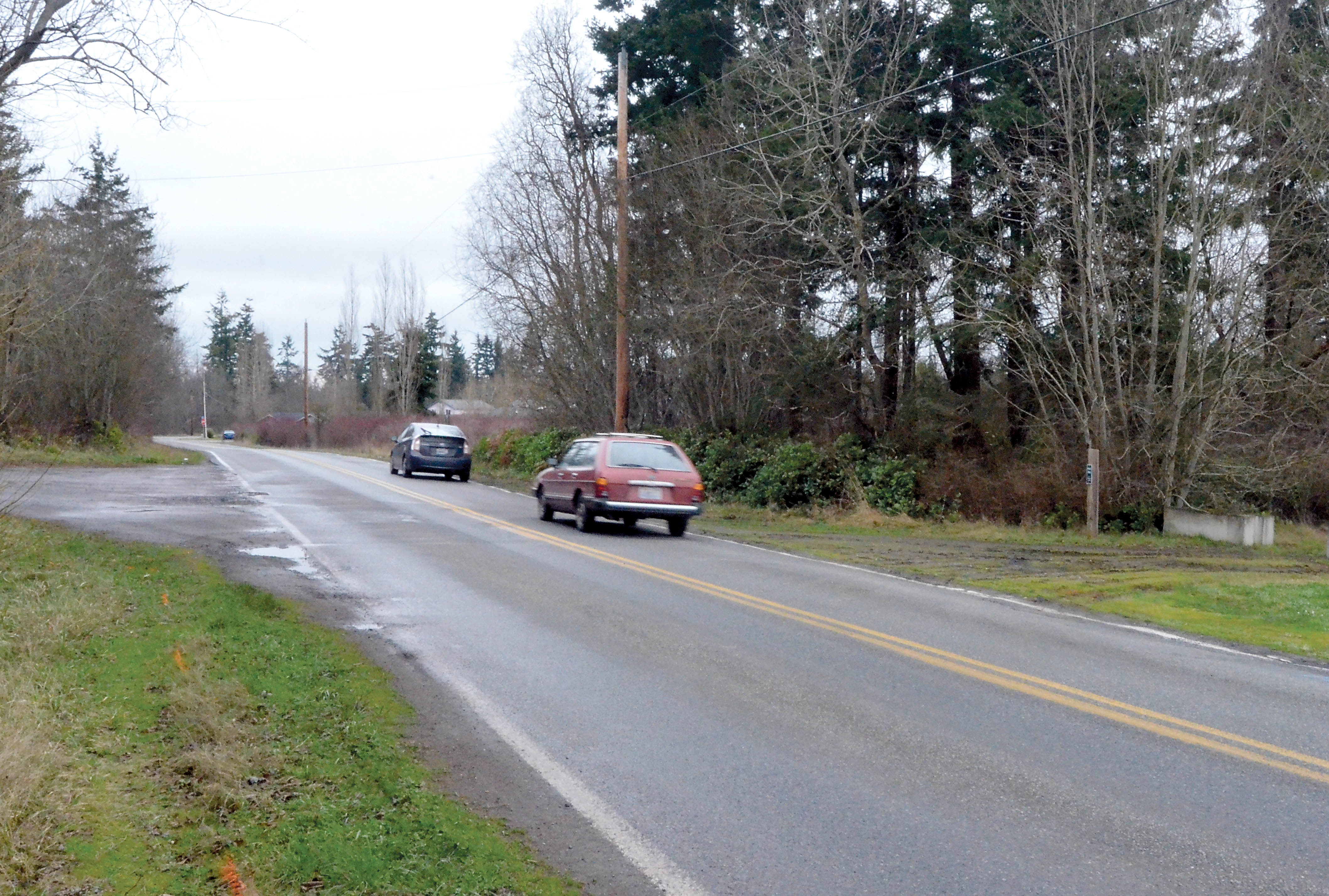 Port Townsend hopes to install a new roundabout at this section of Discovery Road