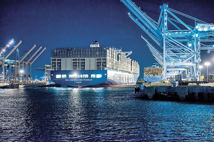 Benjamin Franklin at Port of Los Angeles in December 2015 — Eric Garcetti via Wikipedia ()