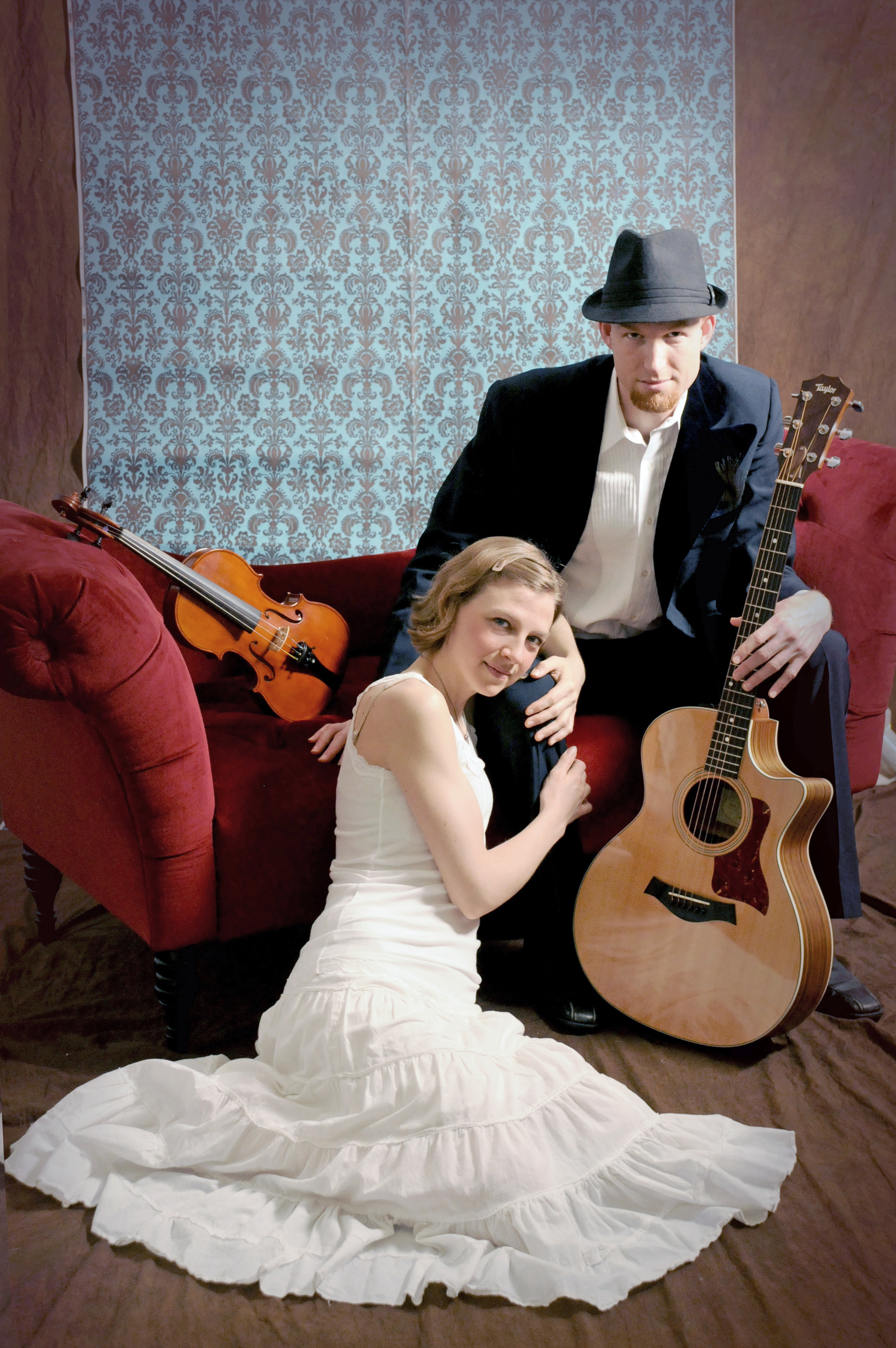 The Winterlings — a musical group consisting of multi-instrumentalists Amanda Birdsall and Wolff Bowden — will perform indie-folk music live Saturday at Unity Spiritual Enrichment Center