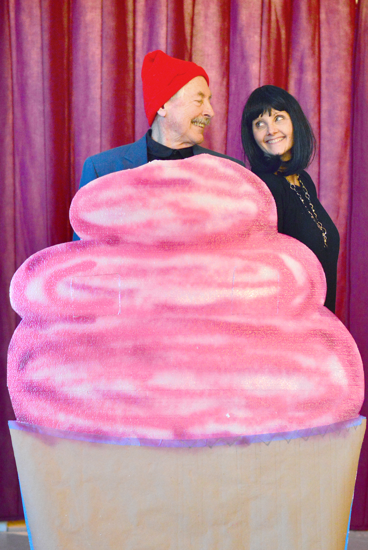 Merv Wingard and Brenda DeChant play blind daters Max and Natasha in “The Cupcake Conspiracy” at the Mount Pleasant Grange this weekend. (Diane Urbani/Peninsula Daily News)