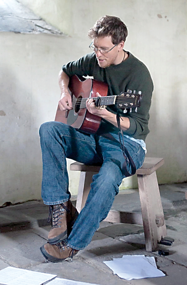 Unity Church of Port Townsend at 11 a.m. Saturday will present the Rev. Simon de Voil