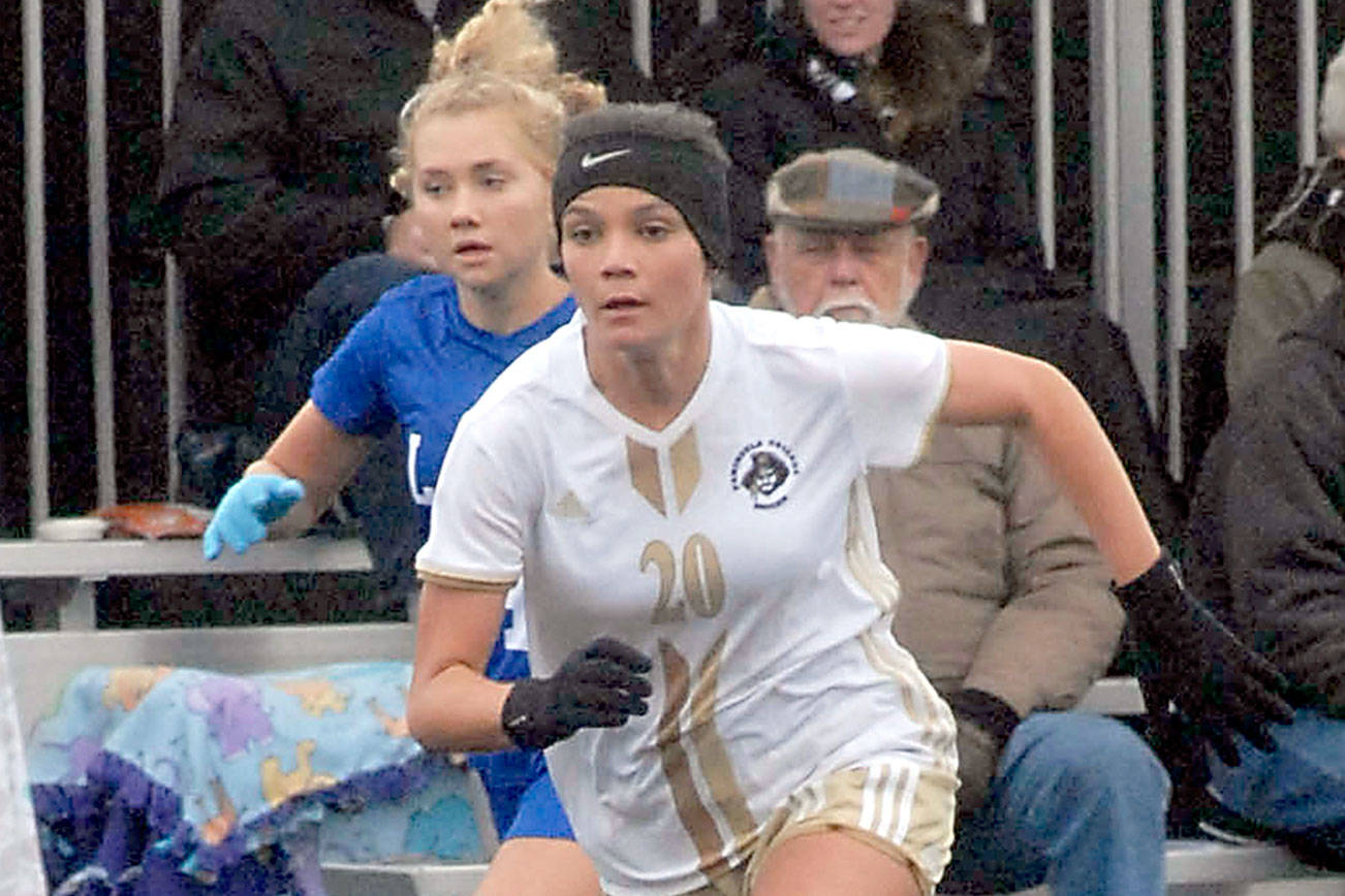 COLLEGE SOCCER: Transfers boost Peninsula women