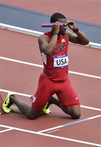 U.S. runner Manteo Mitchell prepares to compete in the 4x400-meter relay heat. The Associated Press