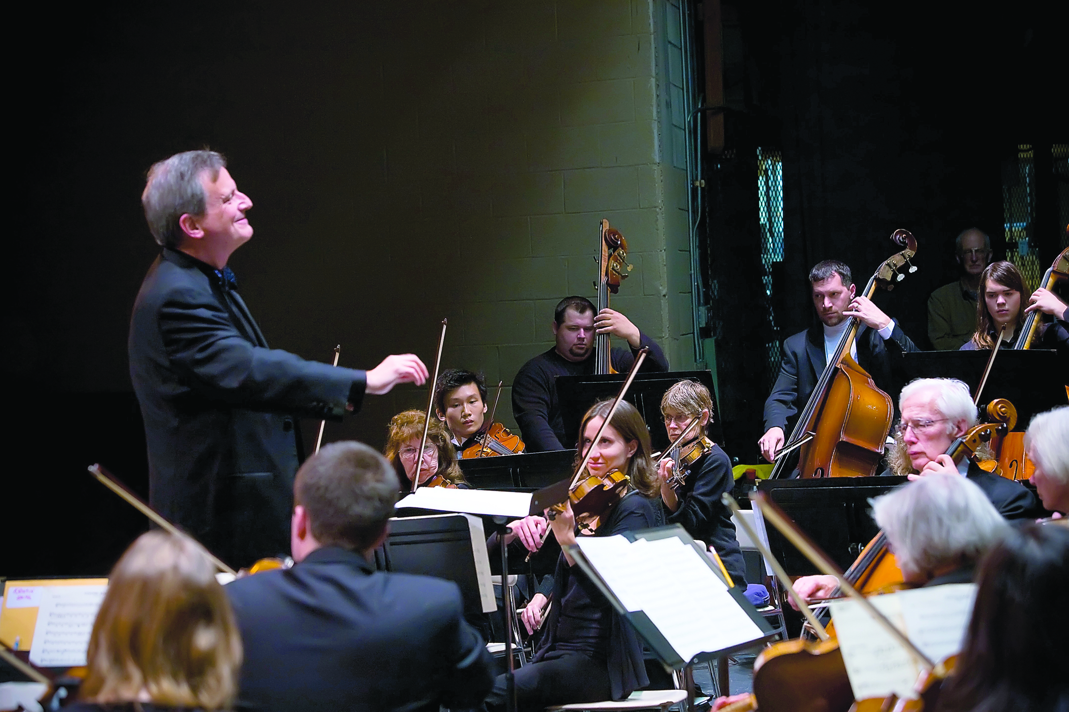 Adam Stern will lead the Port Angeles Symphony in a Christmas concert on Saturday.