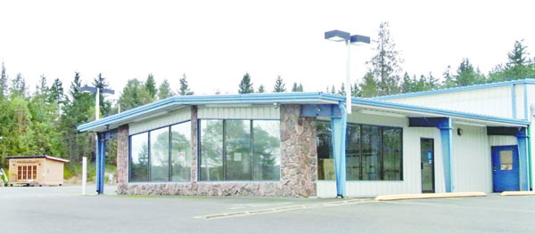 The Courtesy Ford property has been vacant for more than four years. Charlie Bermant/Peninsula Daily News