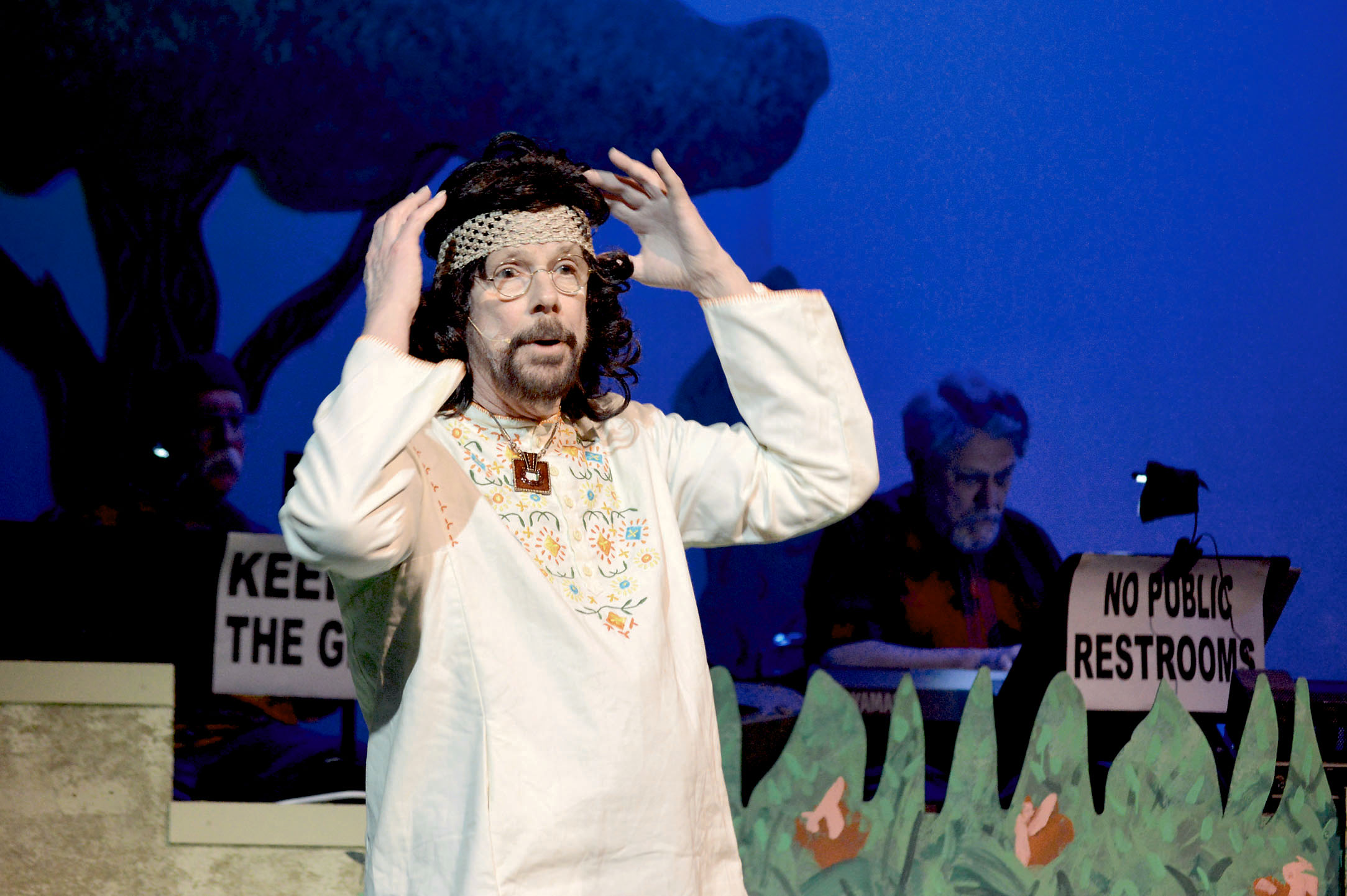 Pat Owens portrays River