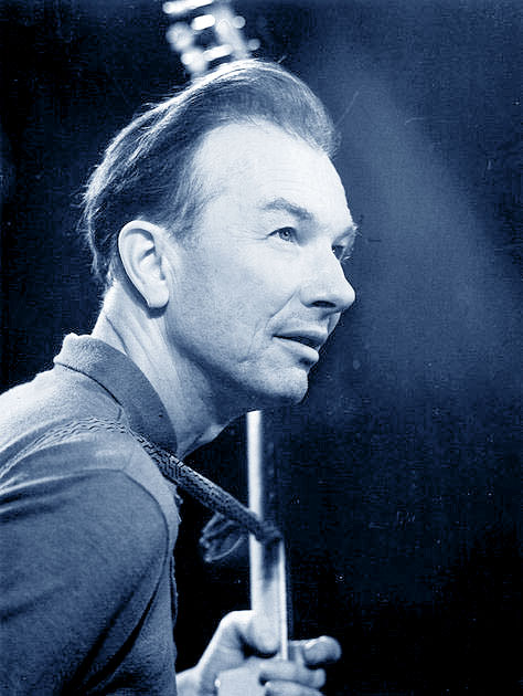 WEEKEND: Saturday tribute to Pete Seeger recalls folk singer's Peninsula concerts in 1950s