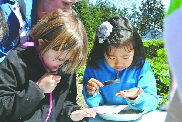 Grant Street Elementary students Jojo Kitcart