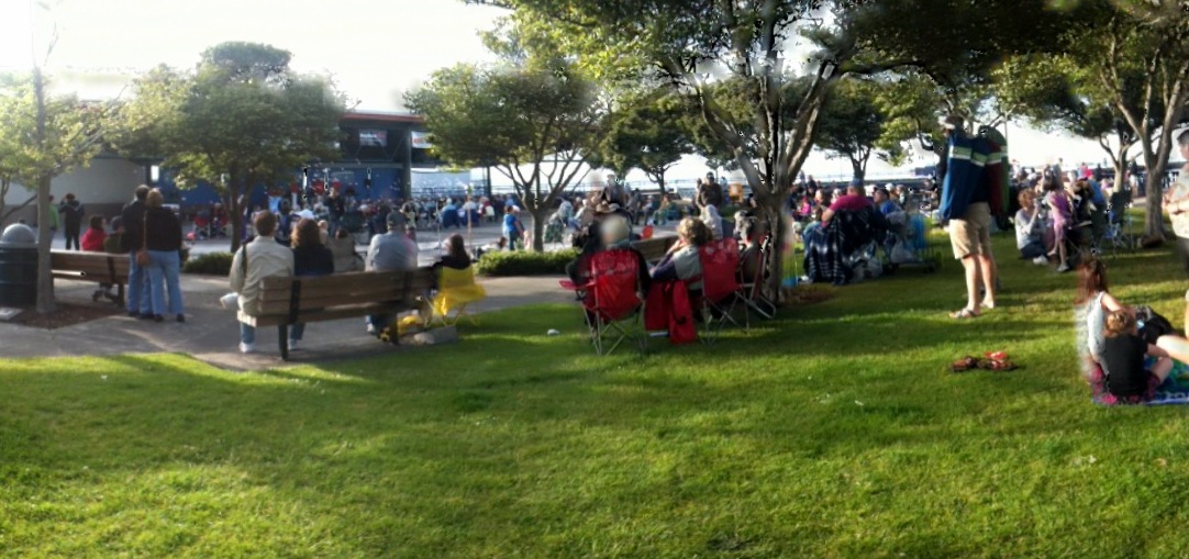 Concert on the Pier in Port Angeles Dan Gase