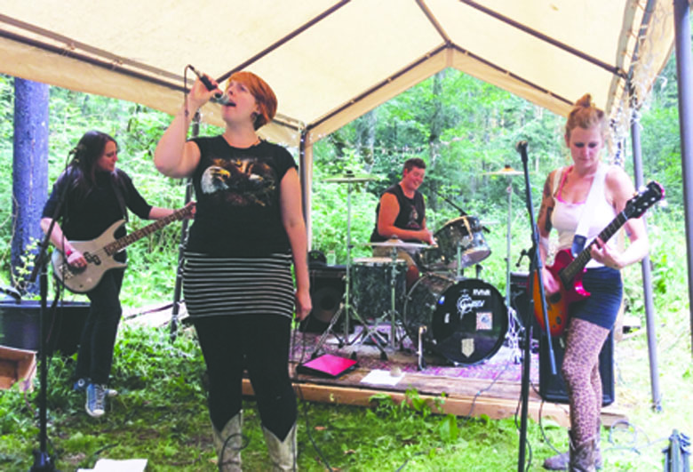 Port Townsend rock band Mood Ring will play at a rock 'n' roll show tonight at the Cellar Door. Charlie Bermant/Peninsula Daily News