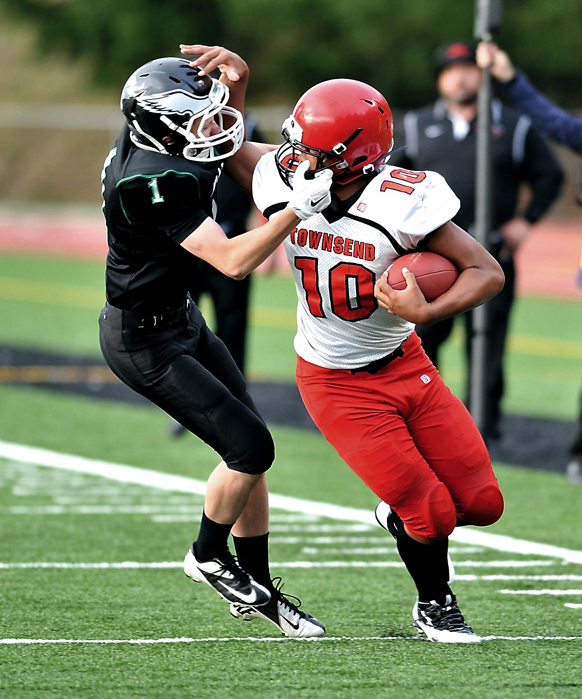 Port Townsend running back Detrius Kelsall (10) tallied 227 rushing yards last week against Charles Wright. The Redhawks (9-0) host Bellevue Christian (4-5) in a district playoff game tonight at 7 p.m. at Memorial Field. Jeff Halstead/for Peninsula Daily News