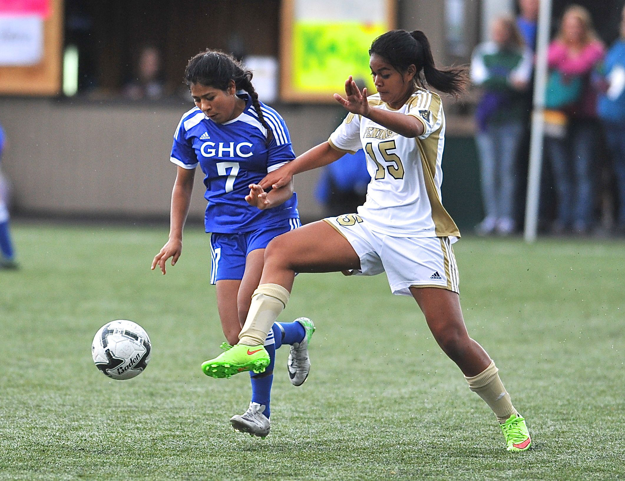 Peninsula College's Tasha Inong attacks the ball against Grays Harbors' Ashley Alonzo last month. Jeff Halstead/for Peninsula Daily News
