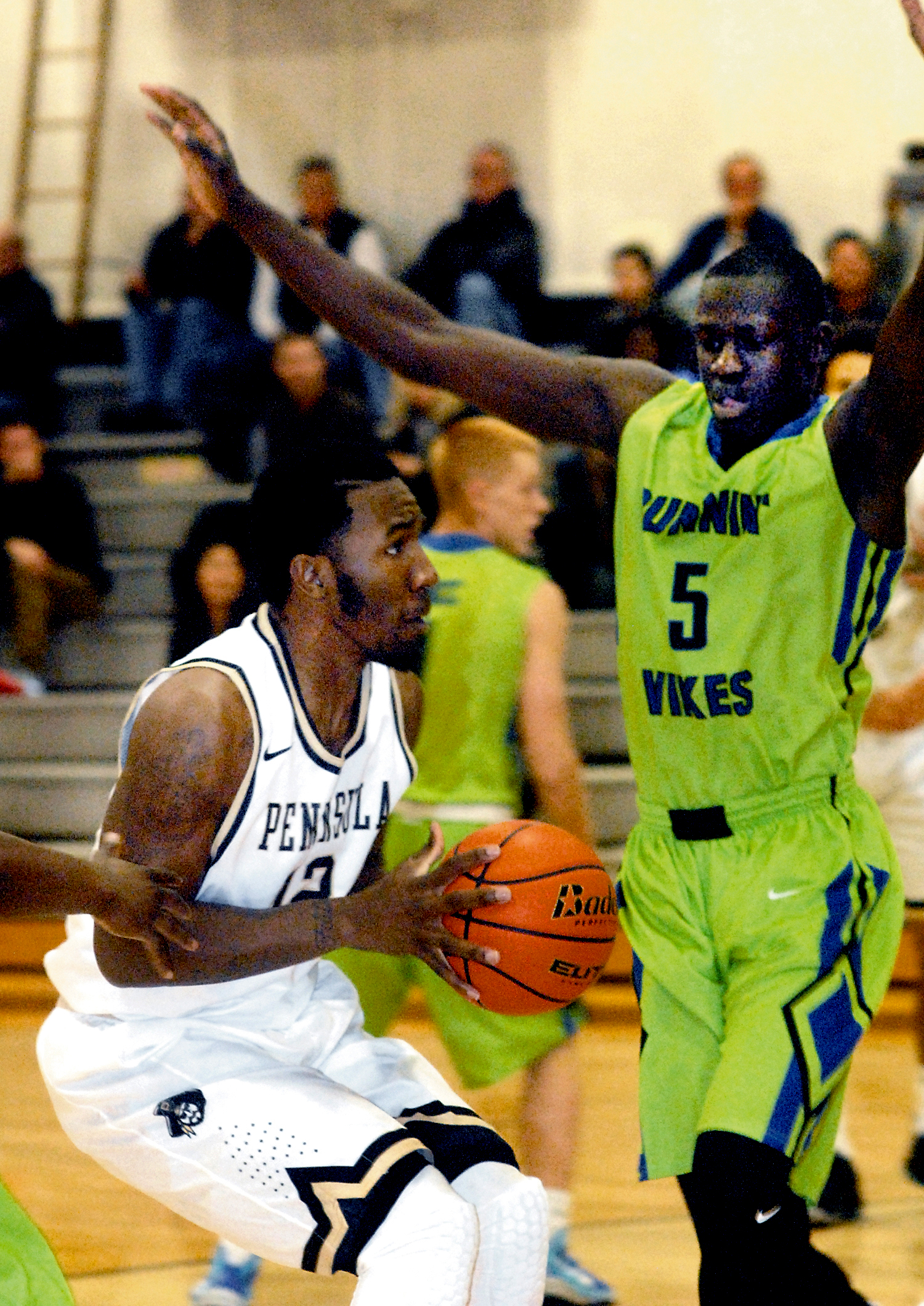 Peninsula's Dimitri Amos