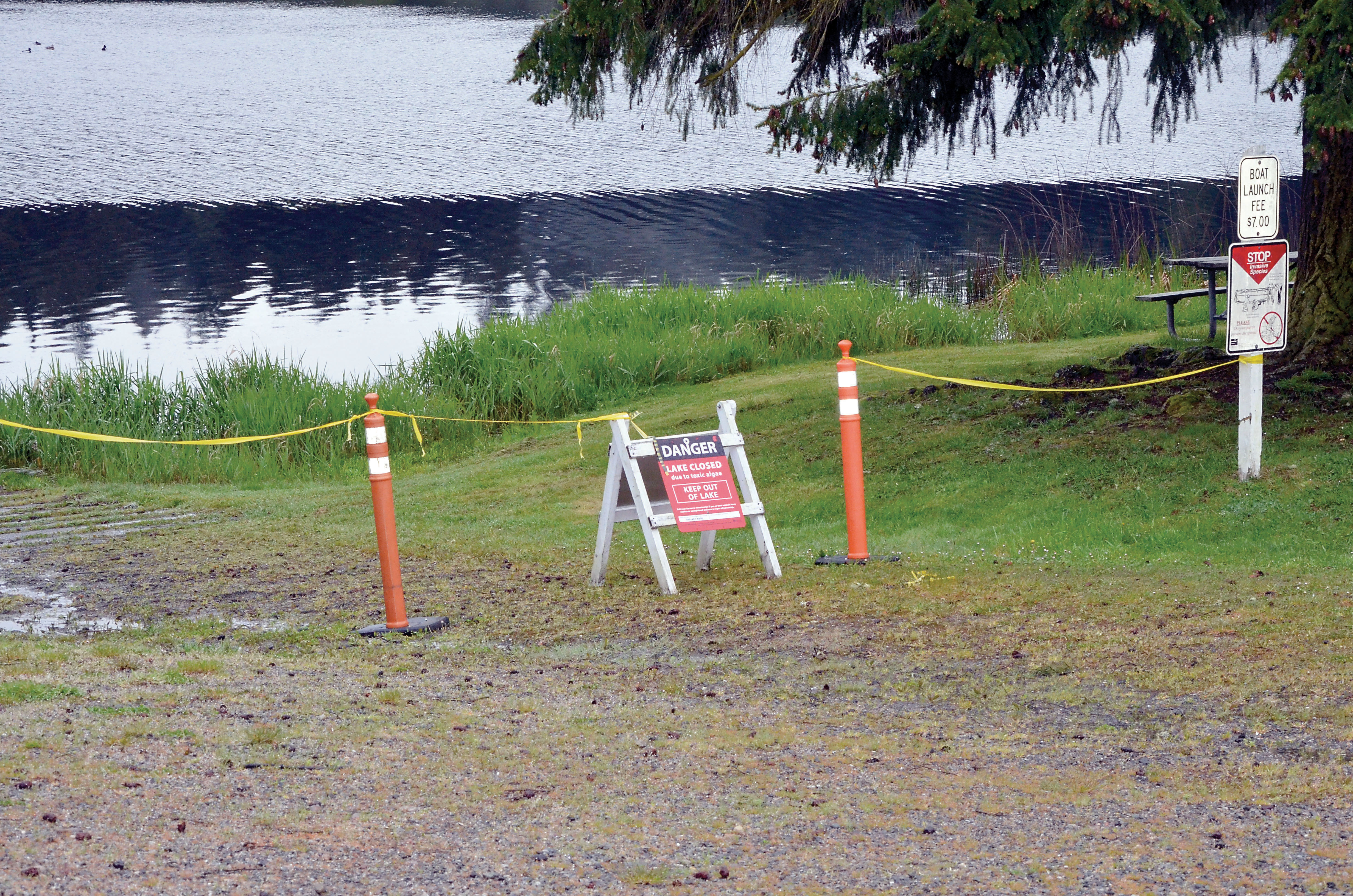 While signs against fishing or boating were up all winter at Anderson Lake