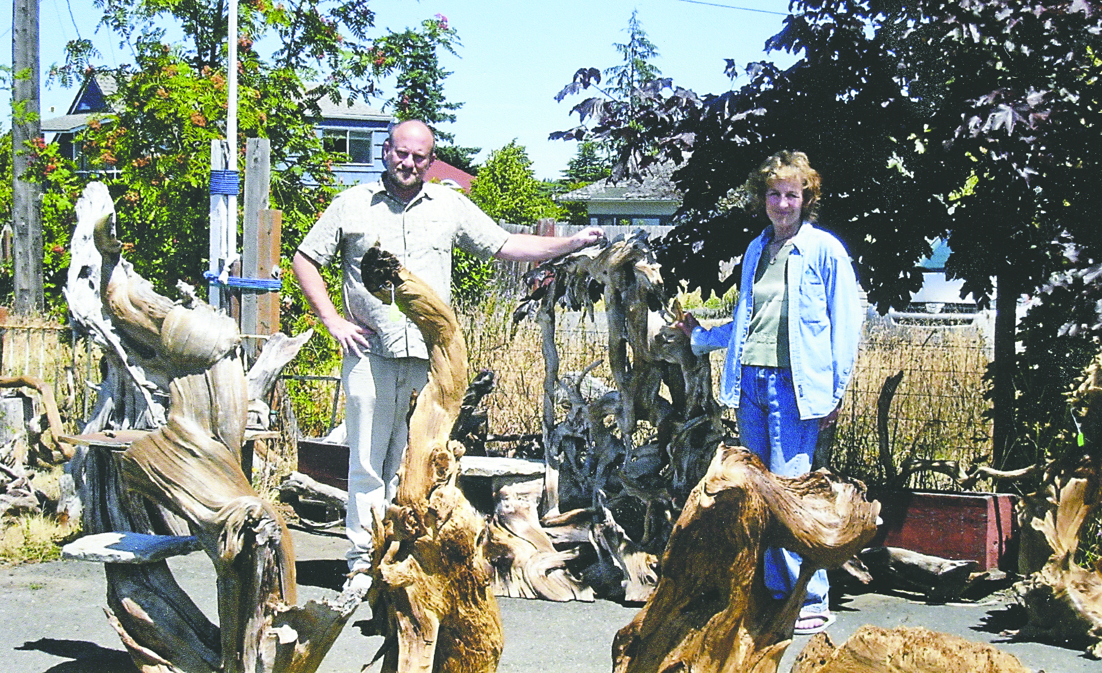 Robert and Sali Capelle have opened Peninsula Produce at 290 W. Washington St. in Sequim.