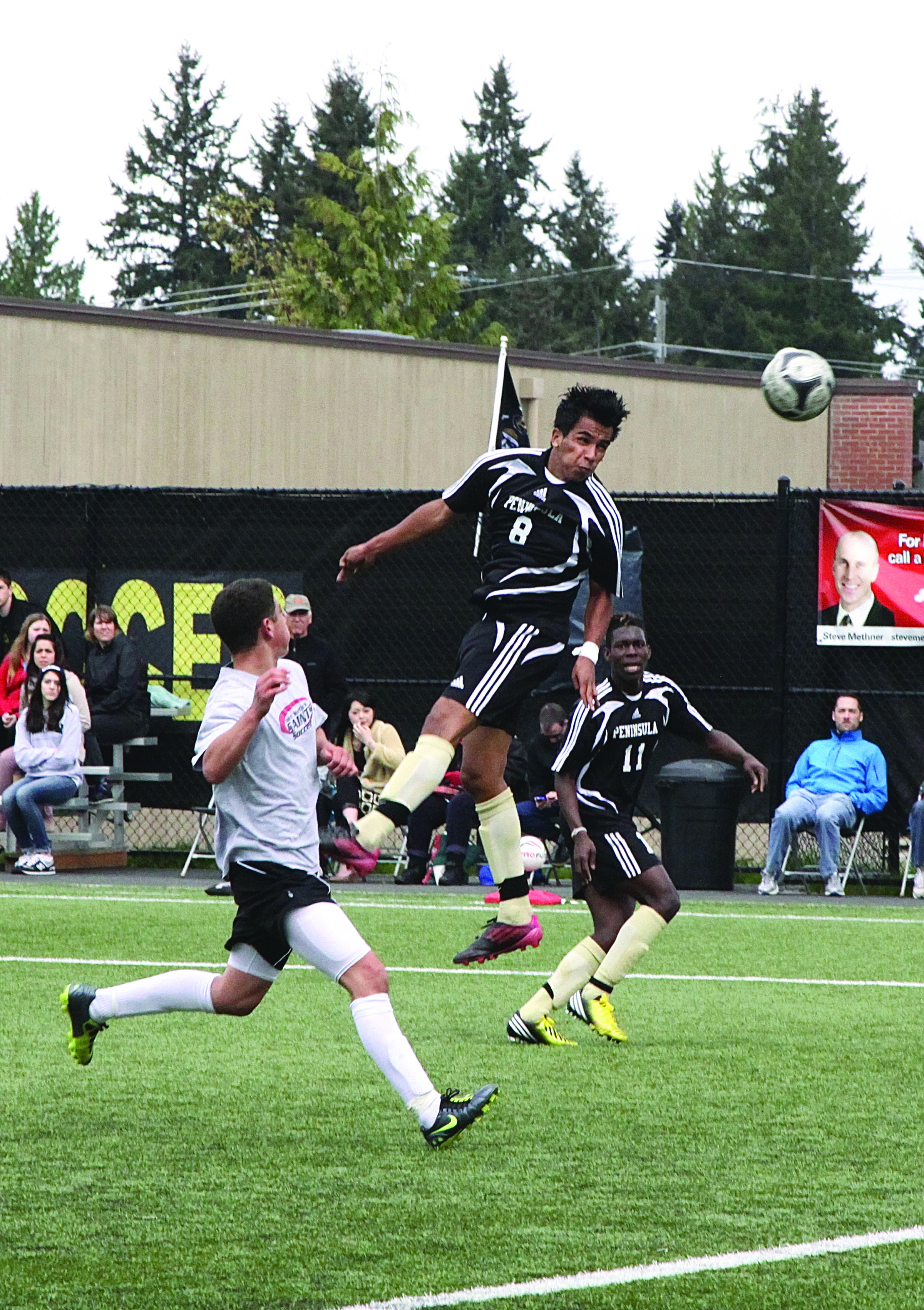 Dave Logan/for Peninsula Daily News