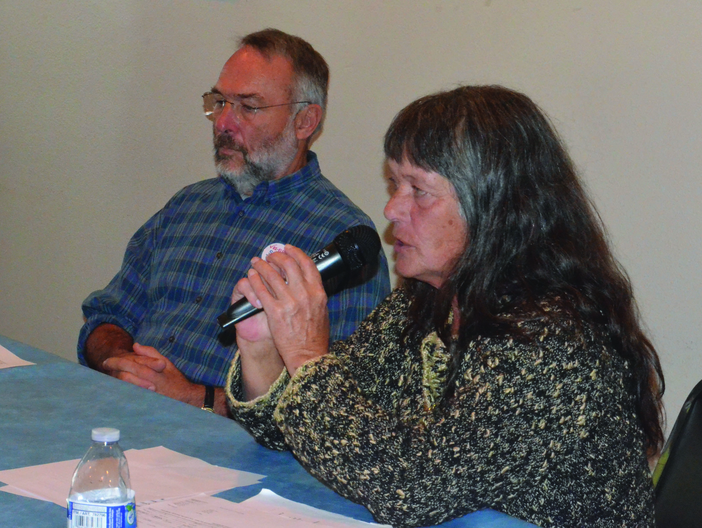 Port of Port Townsend commissioner candidates Steve Tucker and Diana Talley appeared at a forum sponsored by the Chamber of Commerce on Monday. — Charlie Bermant/Peninsula Daily News