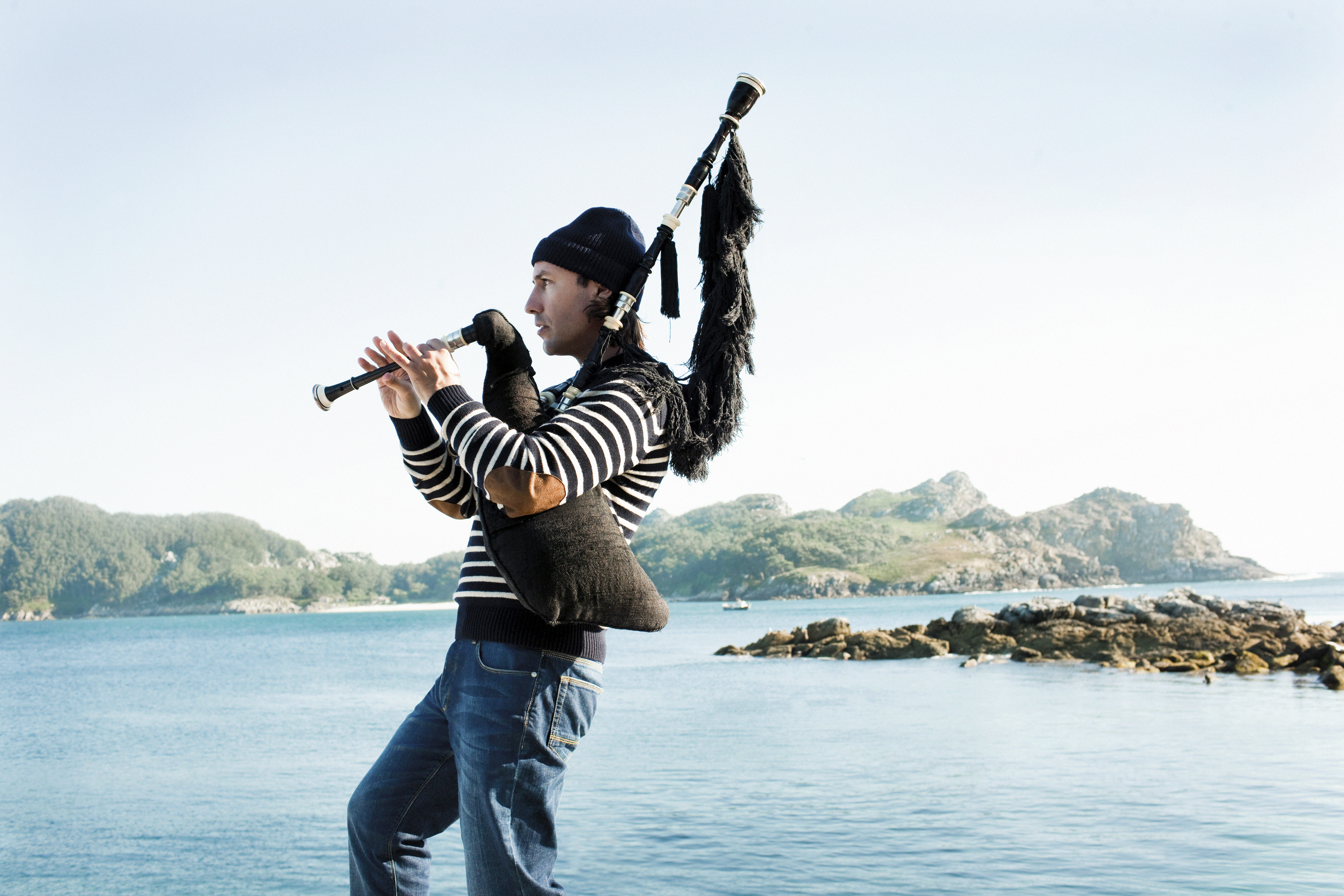 From the nothern Spanish province of Galicia comes Carlos Nunez