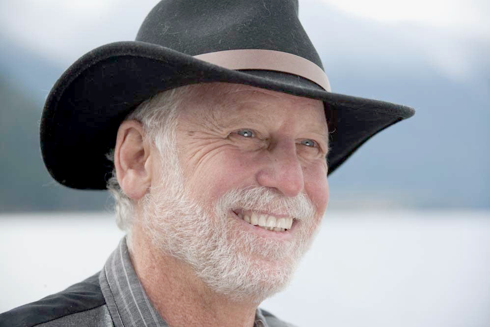 Singer-songwriter Paul Chasman