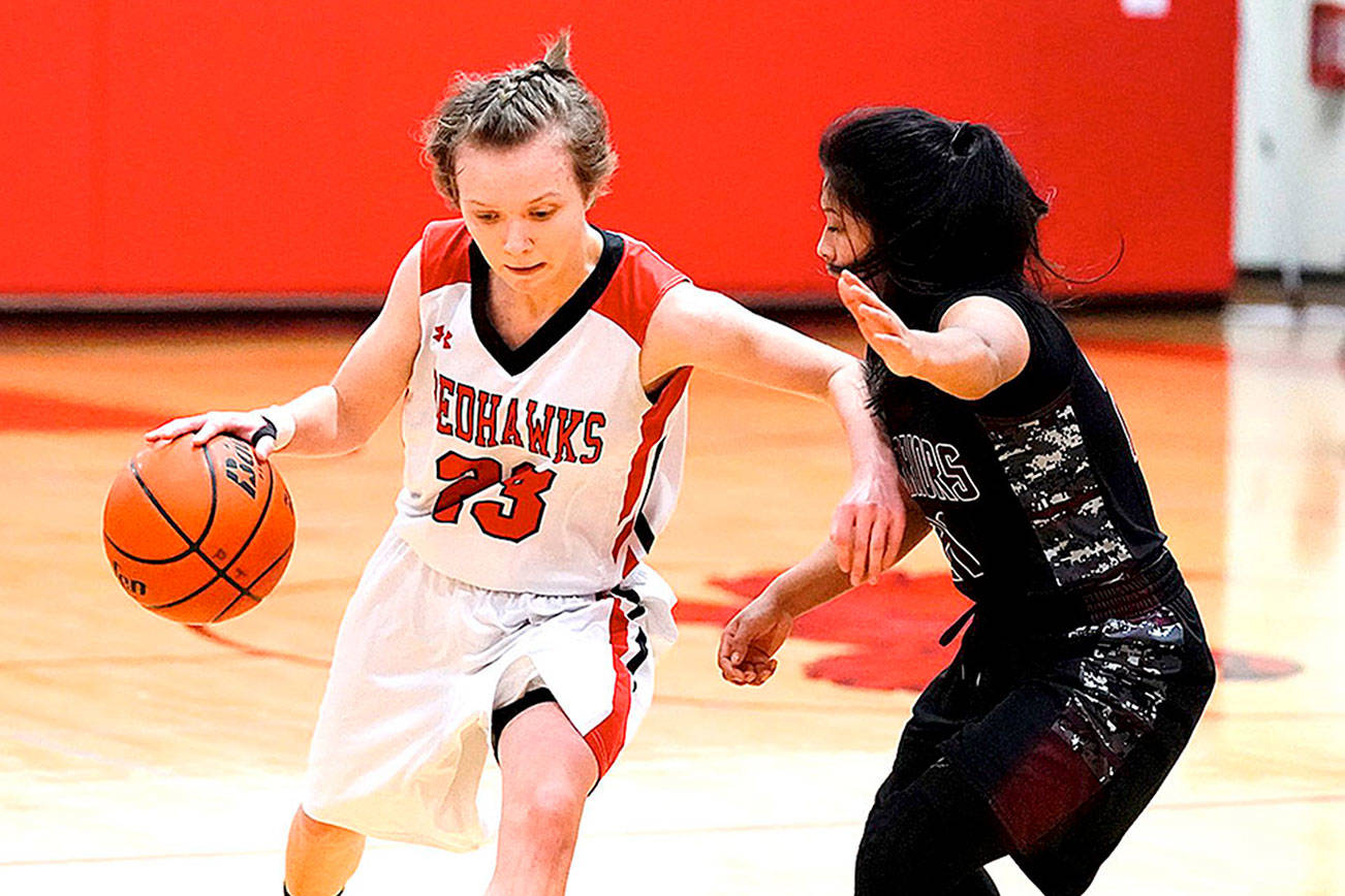 PREP BASKETBALL: Redhawk girls hang with speedy Wahluke
