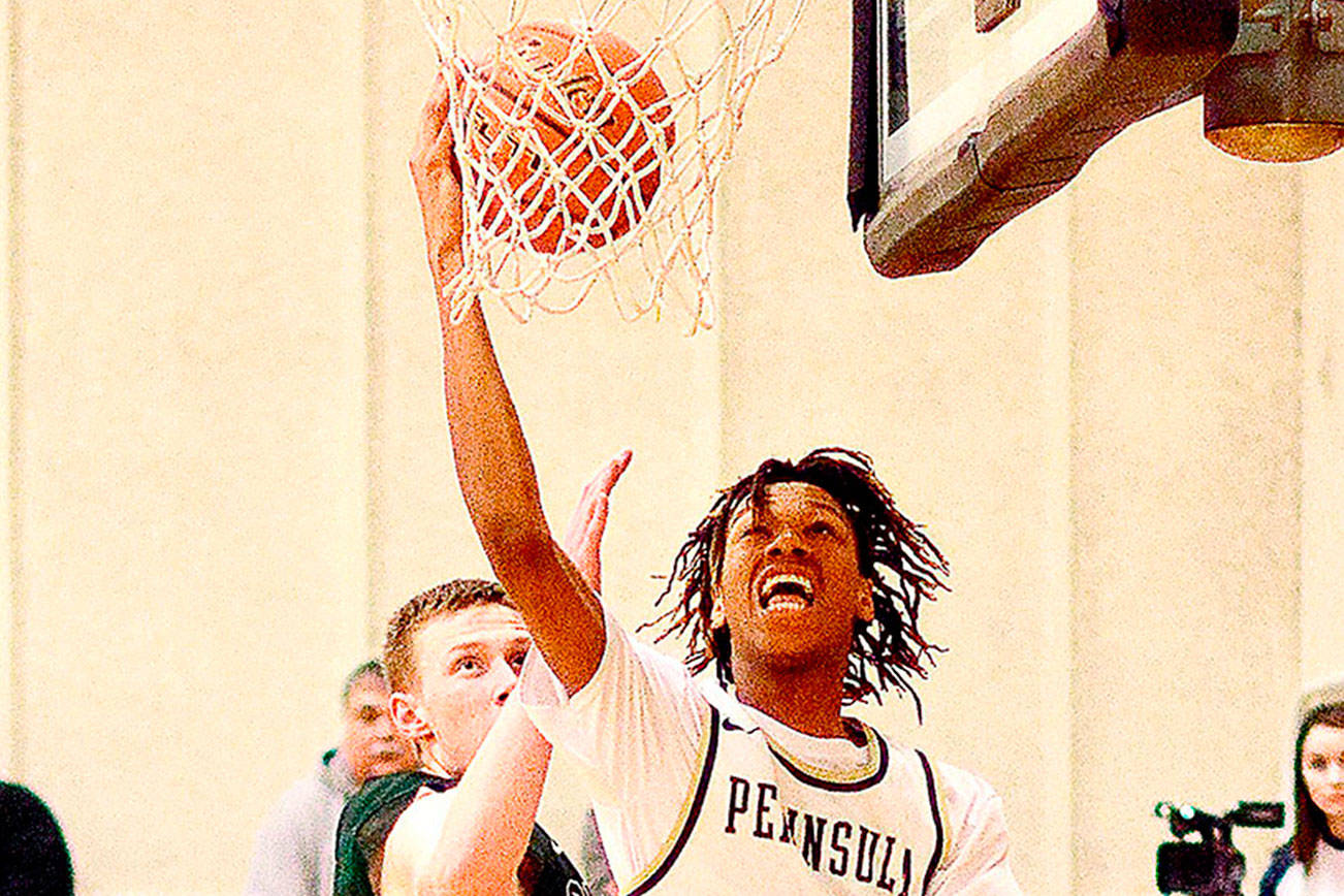 COLLEGE BASKETBALL: Men split pair at Pirate Classic