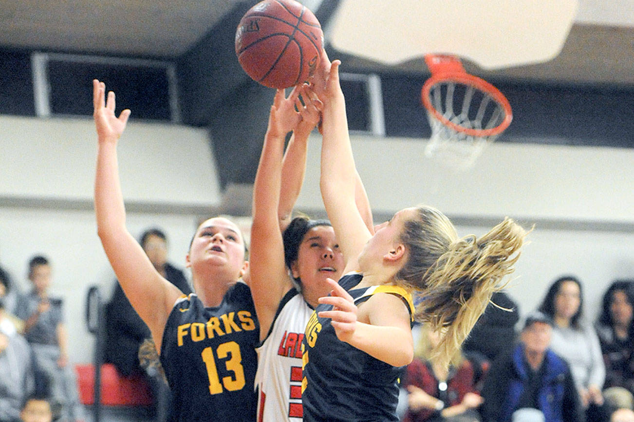 PREP BASKETBALL ROUNDUP: Neah Bay girls win season opener vs. Forks; Spartan boys top Red Devils