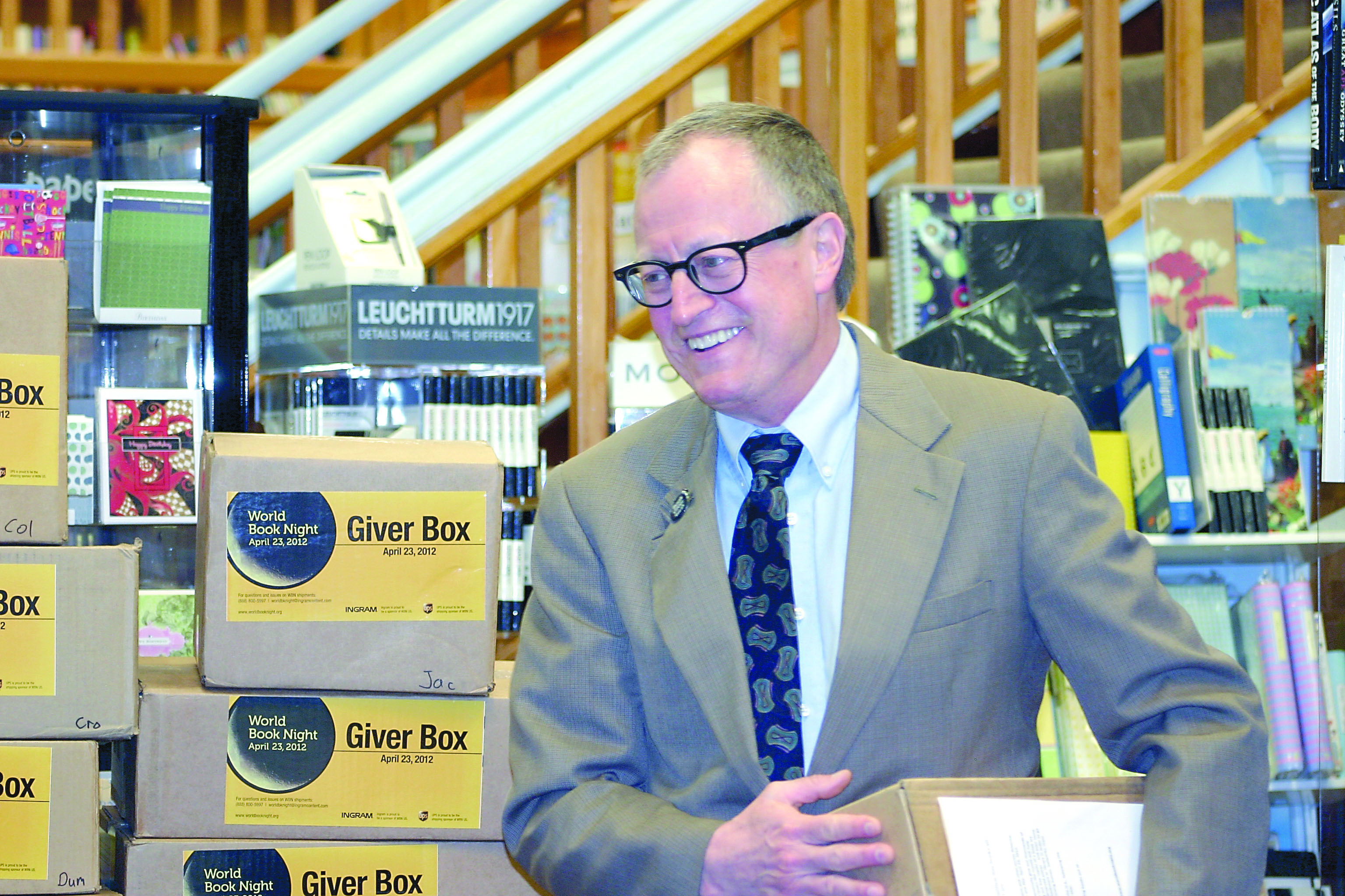 Phil Lusk of Agnew is among the more than 50 “givers” to offer free books at local shelters