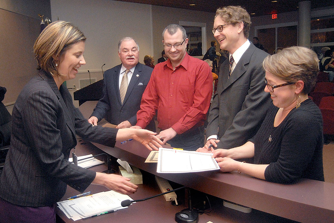 Newly elected Port Angeles council members seated