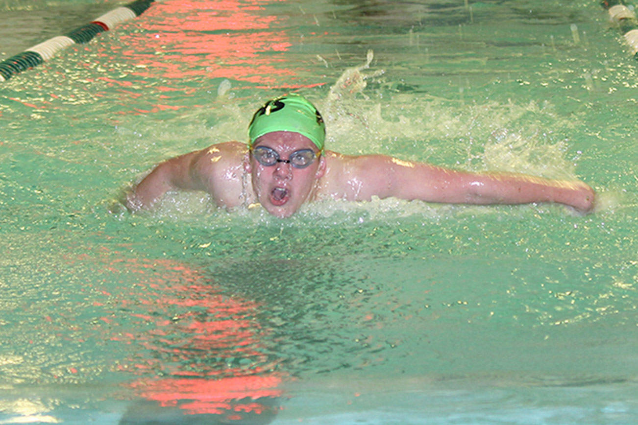 PREP ROUNDUP: Forks grapplers take double dual; Port Angeles swimmers win